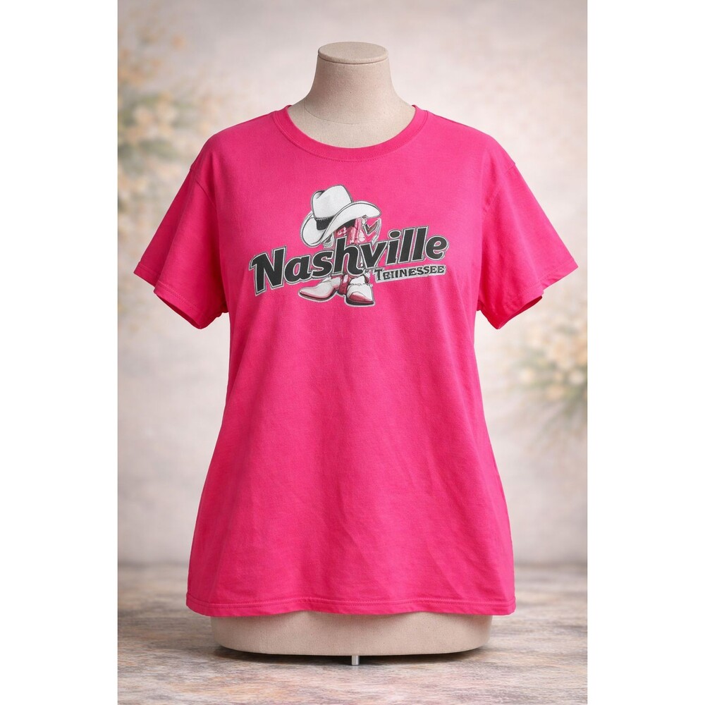 Nashville Tennessee Pink Graphic Tee Women’s L Gildan Cowboy Boots Hat Shirt